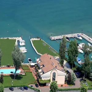 3* Hotel Yachting Mistral
